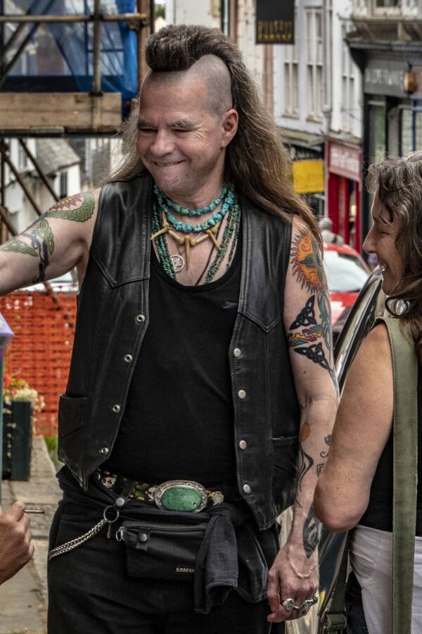 photographer Roleykhorde street  photo