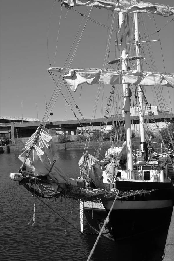 photographer Vertor travel  photo taken at Buccleuch Dock Barrow in Furness