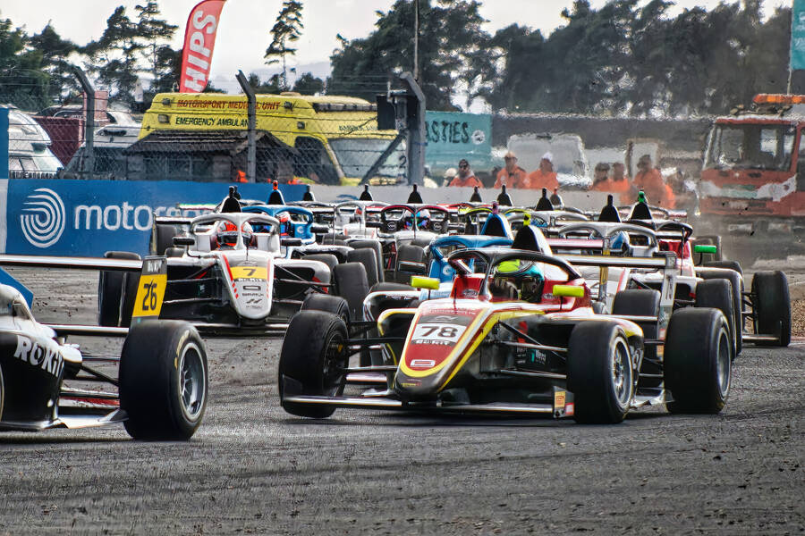 photographer dntphotographs motorsport  photo