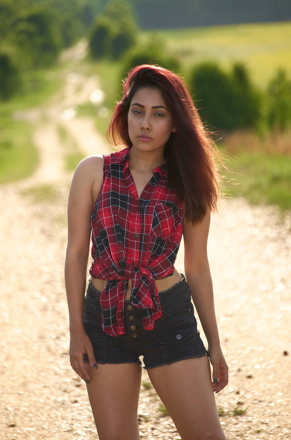 photographer BigrPicture portraiture  photo with Mariam Kazmi