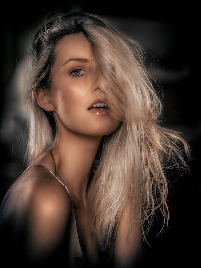 photographer Steve portraiture  photo. portrait beauty blonde.