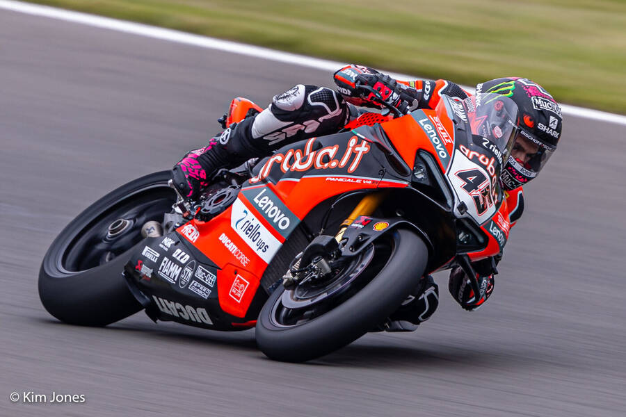 photographer kim jones photography sports  photo taken at Donington Park