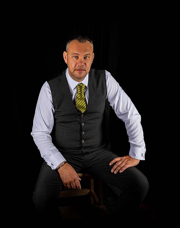 photographer Josh Meszaros portraiture  photo