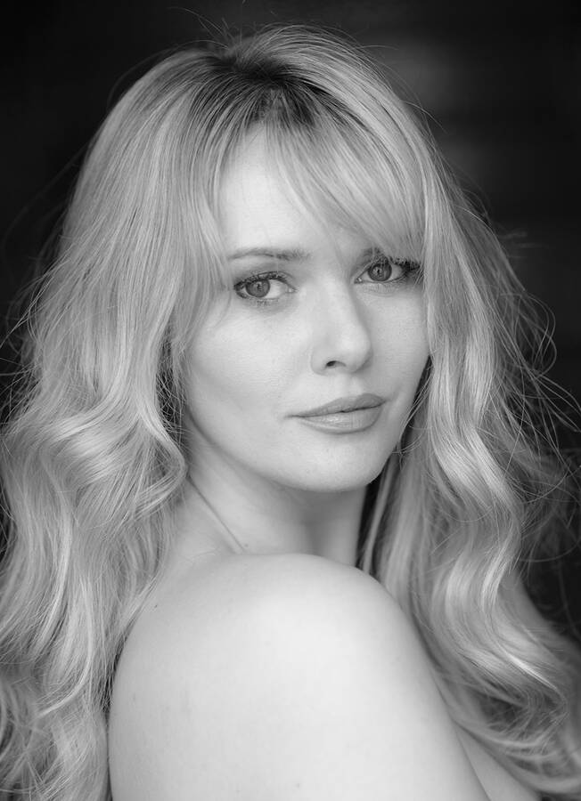 photographer AntPicsFrance portraiture  photo taken at Inspire Studios, Salisbury, Wiltshire, England