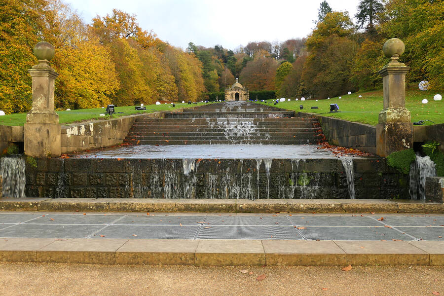 photographer WPNPHOTOIMAGES architecture  photo taken at Chatsworth House