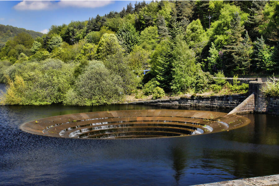 photographer WPNPHOTOIMAGES uncategorized  photo taken at Ladybower Reservoir