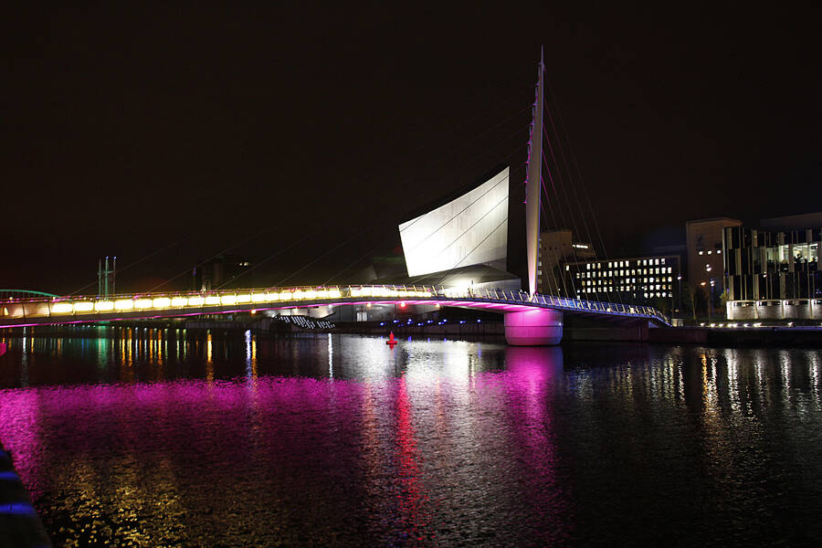 photographer WPNPHOTOIMAGES night  photo taken at Salford Quays