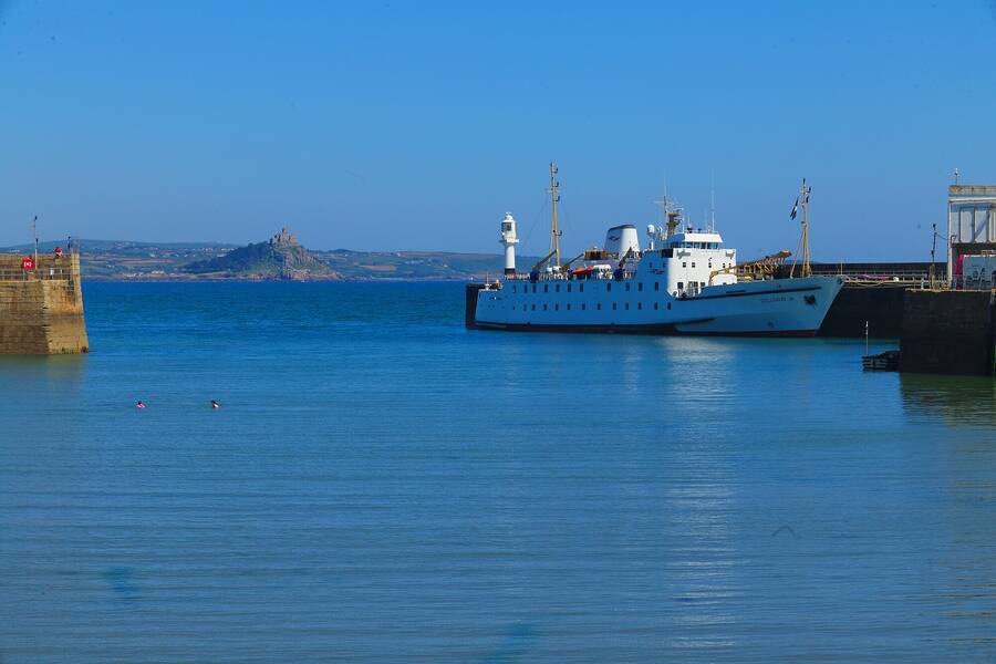 photographer Martin330 transport  photo taken at Penzance