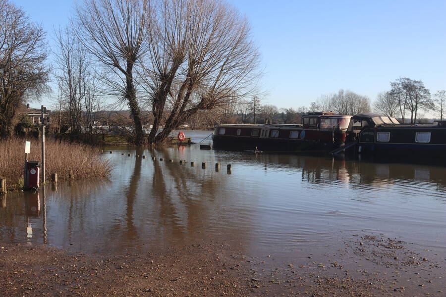 photographer Myddleton landscape  photo taken at Spade Oak, Bourne End