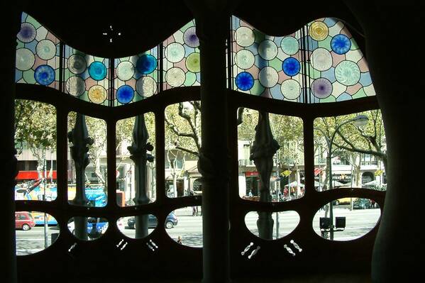 photographer Bitten by the Bug architecture  photo taken at Barcelona, Spain