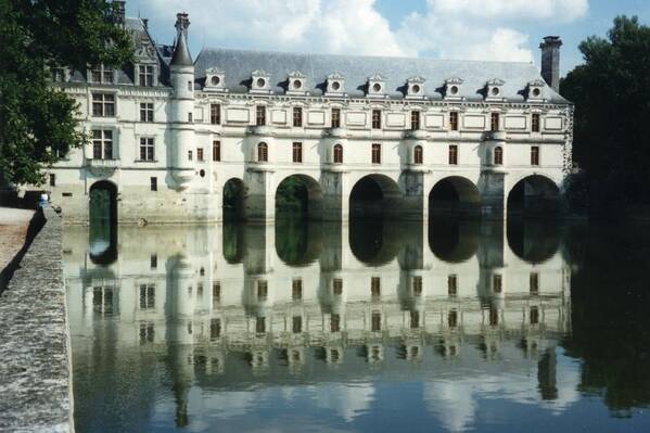 photographer Bitten by the Bug travel  photo taken at Chenonceaux, France
