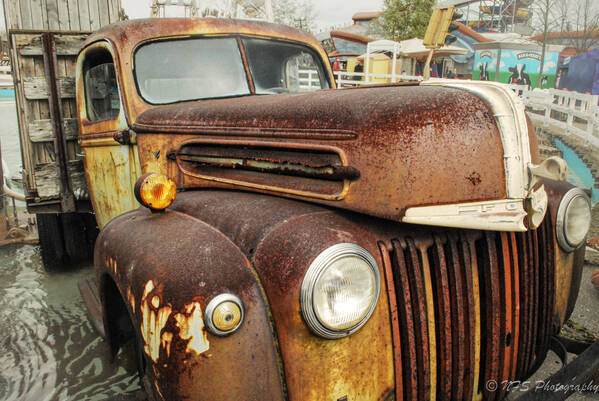 photographer Ray Middleton photojournalism  photo. old iron warrior.