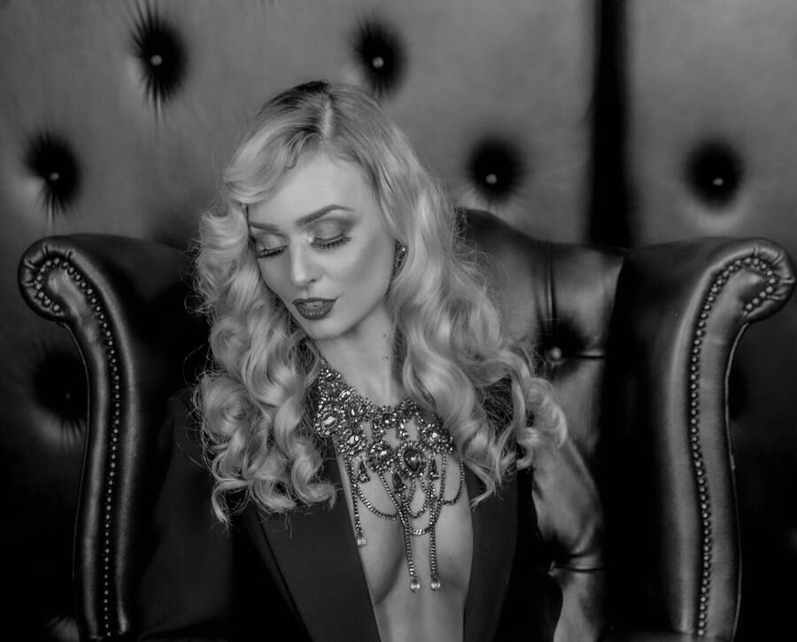 photographer MaarkyG portraiture  photo