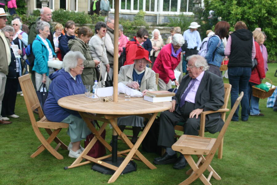 photographer Myddleton portraiture  photo taken at BBC Antiques Roadshow