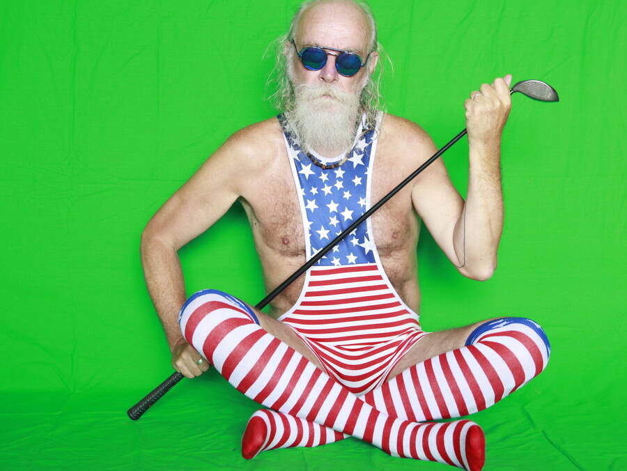 digital artist maisart portraiture  photo taken by @maisart. issue dune serie dauto portrait.