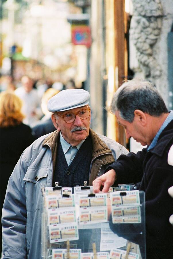 photographer gbjbamc8 street  photo