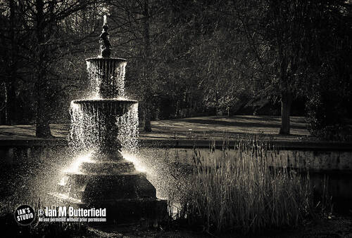photographer ianbutty travel  photo taken at Vernon Park, Stockport
