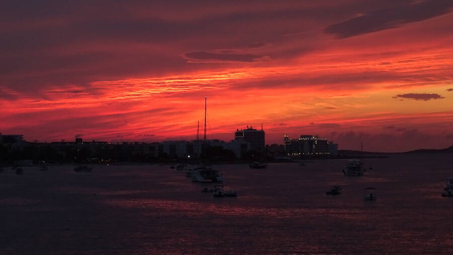 photographer iain night  photo