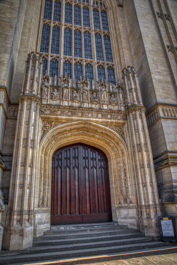 photographer MA Phoography architecture  photo taken at City of Bristol