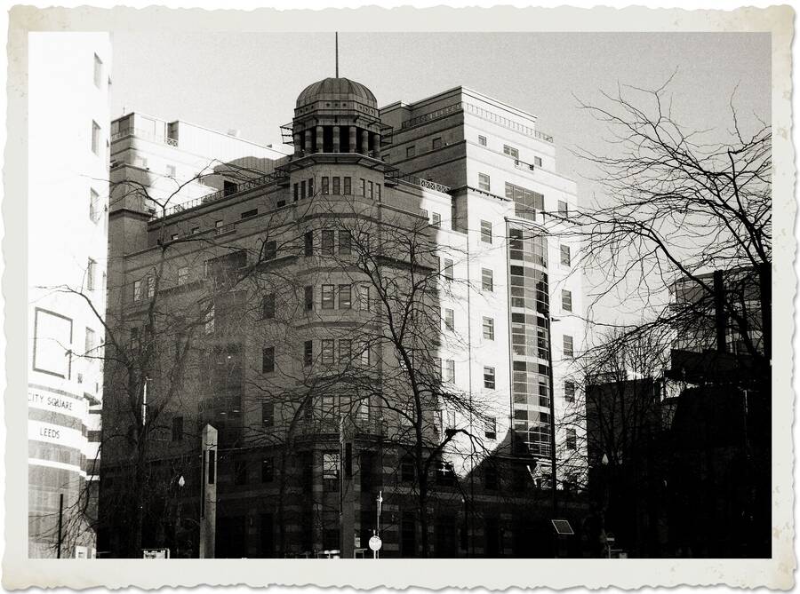 photographer Martin330 architecture  photo taken at leeds